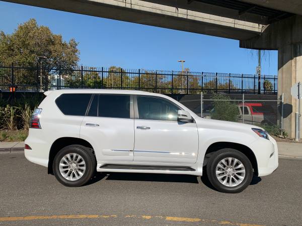 2017 Lexus GX 460 Premium 4WD With Just 18,000 Miles (1- Owner) GX460 for sale in Walnut Creek, CA – photo 7