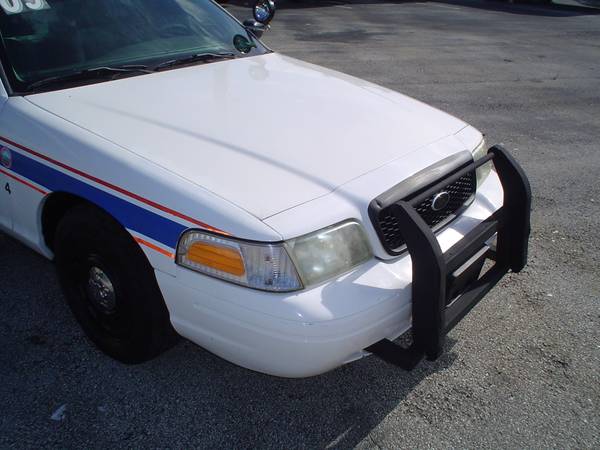 2005 Police cop car security Ford Crown Vic blues siren cage $3995 -... for sale in Cocoa, FL – photo 20
