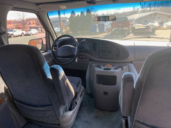 2000 Ford E150 wheelchair van - cars & trucks - by owner - vehicle... for sale in Fairfax Circle, District Of Columbia – photo 4