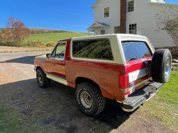 1990 Ford Bronco XLT 4x4 for sale in Cobleskill, NY – photo 8