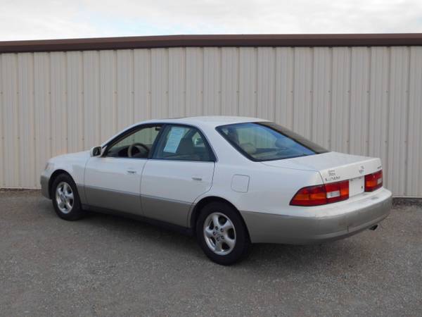 1999 Lexus ES 300 Base - - by dealer - vehicle for sale in Wilmington, OH – photo 4