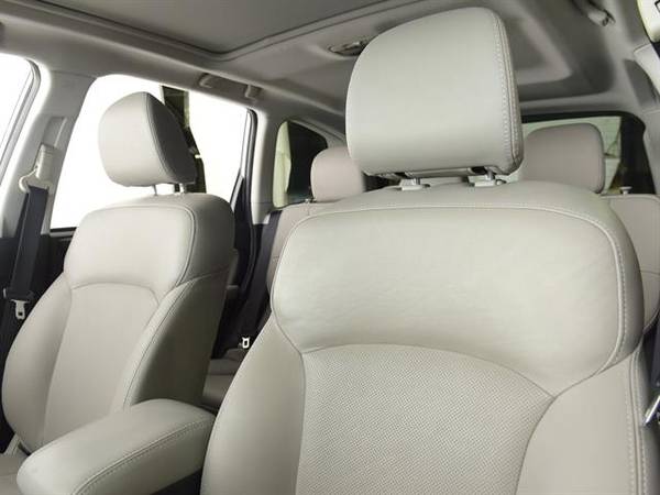 2016 Subaru Forester 2.5i Limited Sport Utility 4D hatchback Silver - for sale in Arlington, District Of Columbia – photo 5