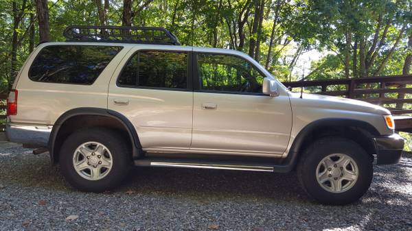 Low Miles, Clean 1999 4Runner for sale in Hazelwood, NC – photo 6