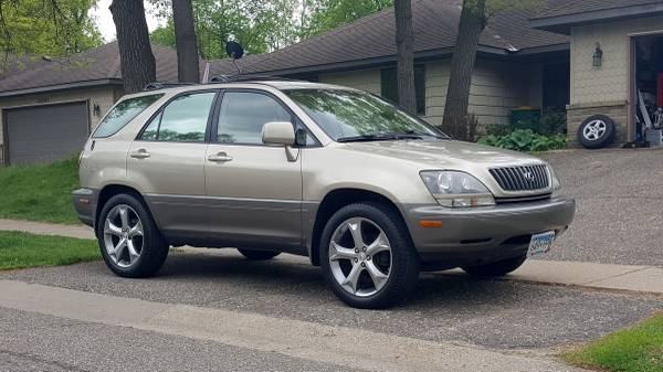 2000 Lexus RX300 AWD - Mechanics Special for sale in Big Falls, MN