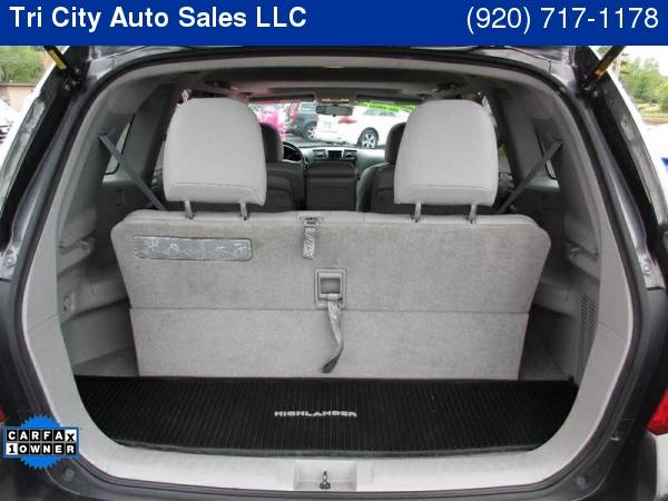 2009 Toyota Highlander Sport AWD 4dr SUV Family owned since 1971 for sale in MENASHA, WI – photo 23