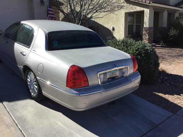 2003 Lincoln Town Car for sale in Tucson, AZ – photo 2
