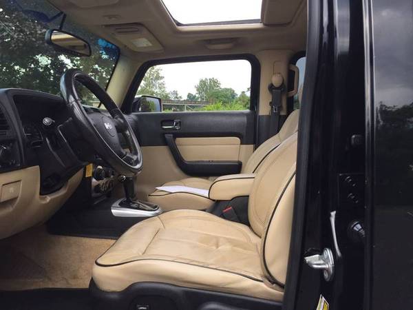 2006 Hummer H3---COME DRIVE IT--WE FINANCE EVERYONE for sale in burlington city, PA – photo 17