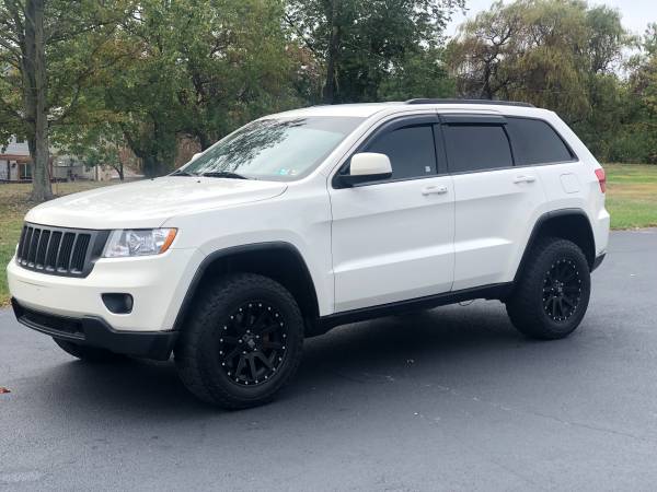 2011 Jeep Grand Cherokee - LIFTED ON XD WHEELS - 4wd for sale in Abbottstown, PA