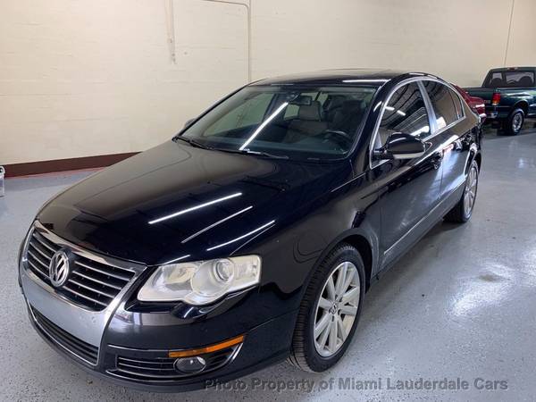 2007 VW Passat V6 Low Miles Clean Carfax Sunroof Dynaudio Very Clean for sale in Margate, FL