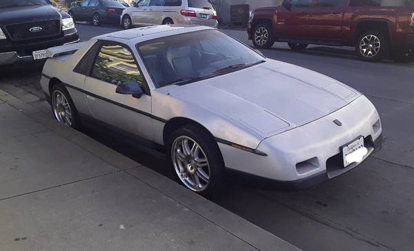 1986 Pontiac fiero 2m6 for sale in Watsonville, CA
