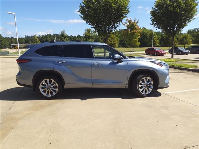 2020 Toyota Highlander Limited for sale in Starkville, MS – photo 2
