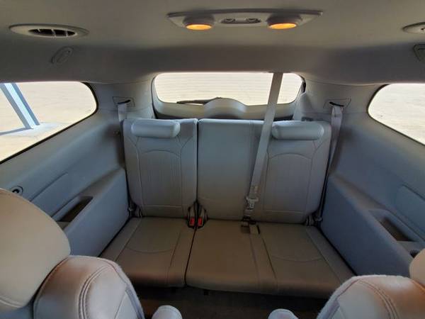 2012 Buick Enclave Leather Sport Utility 4D suv SILVER - cars &... for sale in El Paso, TX – photo 19