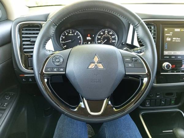 2020 Mitsubishi Outlander SEL 2WD w/3rd Row - - by for sale in Wilmington, NC – photo 15