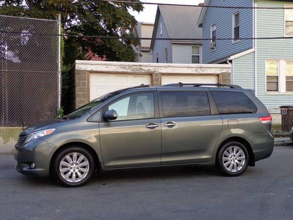 2011 Toyota Sienna Limited Awd for sale in Somerville, MA – photo 5