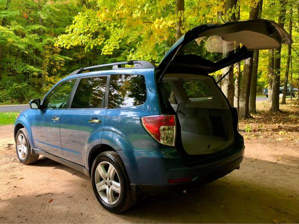 2009 Subaru Forester AWD 5 Speed - - by dealer for sale in Rochester , NY – photo 6