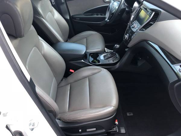 2014 Hyundai Santa Fe Limited AWD - Technology Pack - Pano Roof - 3rd for sale in binghamton, NY – photo 14