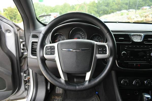 2013 Chrysler 200 Touring - - by dealer for sale in Naugatuck, CT – photo 13