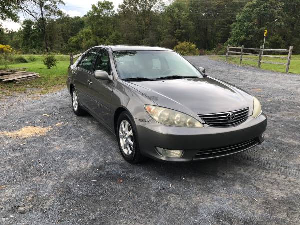 2006 Toyota Camry XLE - One Owner! Leather & Moonroof! for sale in Wind Gap, PA – photo 3