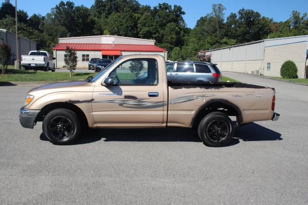 2000 Toyota Tacoma Regular Cab RWD 5 Speed Manual AC Alloy 26 mg for