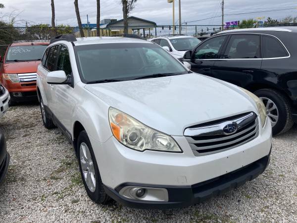 2011 Subaru Outback Premium AWD SUV 6-Speed Manual for sale in WINTER SPRINGS, FL – photo 2