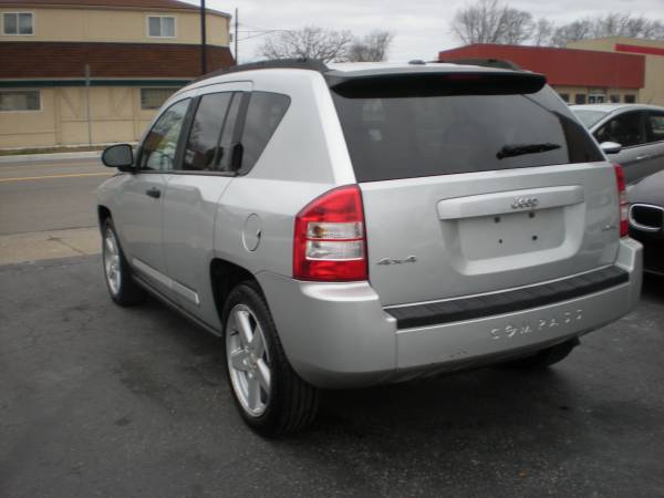 2007 Jeep Compass 4X4 - - by dealer - vehicle for sale in Roseville, MI – photo 8