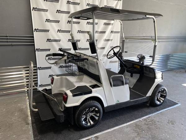 1994 YAMAHA GOLF CART - Nationwide DELIVERY Available - LOW MILES! for sale in Clearwater, FL – photo 4