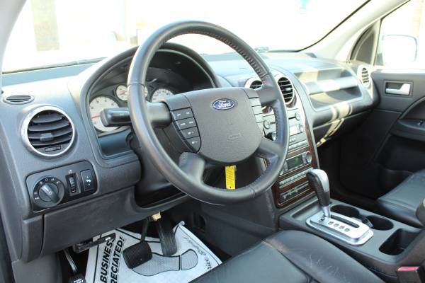 2007 FORD FREESTYLE *3rd Row *Heated Seats *Sunroof - cars & trucks... for sale in Highland, IL – photo 13