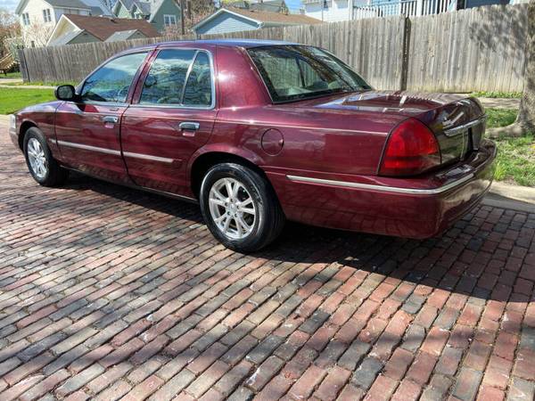 2006 Mercury Grand Marquis LS Ultimate 4dr Sedan for sale in Maywood, IL – photo 8