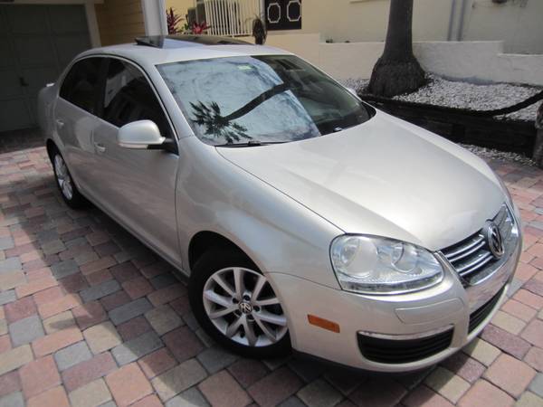 2010 VW Jetta, leather, clean4 for sale in Safety Harbor, FL – photo 6