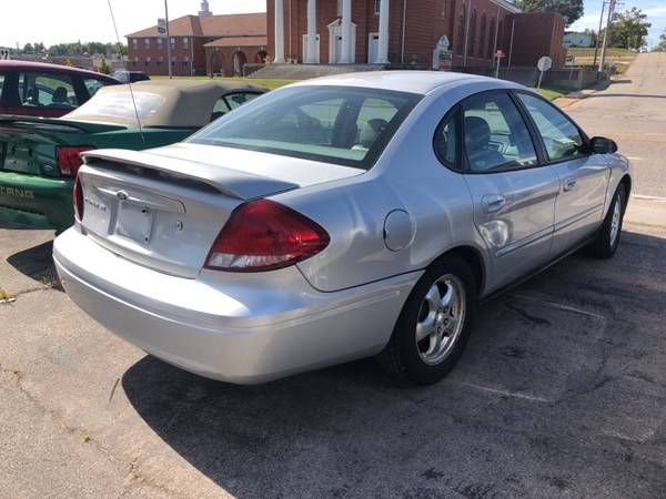 2005 Ford Taurus only 750.00 down buyhere payhere inspected and roa for sale in Crystal City, MO – photo 4