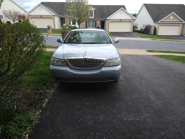 Lincoln Town Car for sale in Other, PA – photo 2