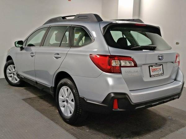 2018 Subaru Outback 2.5i Financing Options Available!!! - cars &... for sale in Libertyville, IL – photo 4