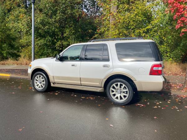 2012 Ford expedition 4x4 excellent condition - - by for sale in Damascus, OR – photo 2