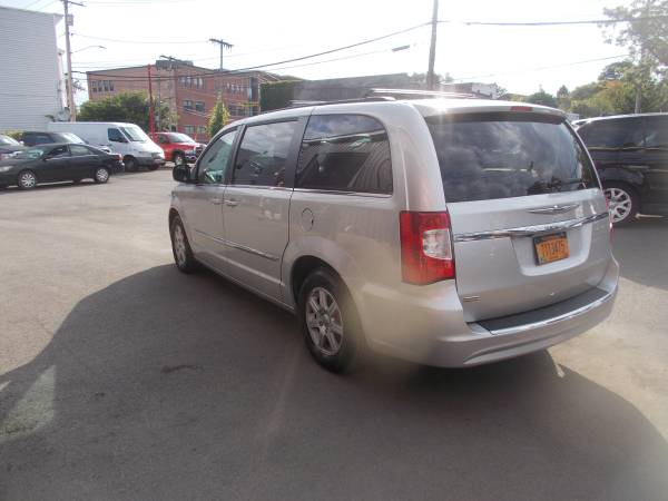 2012Chrysler Town&Country! Guaranteed Credit Approval! for sale in Albany, NY – photo 2