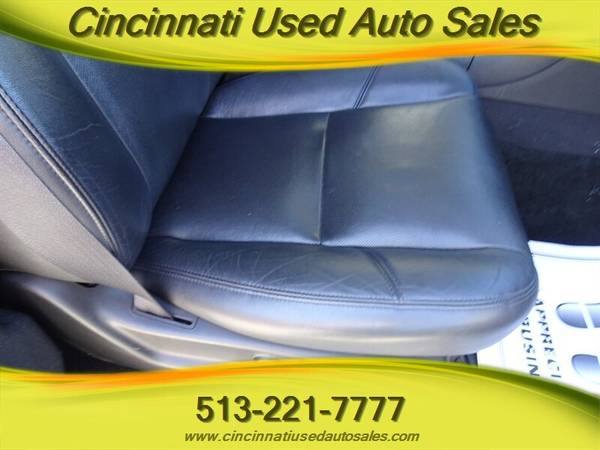 2012 Cadillac Escalade ESV Luxury 6 2L V8 AWD - - by for sale in Cincinnati, OH – photo 23