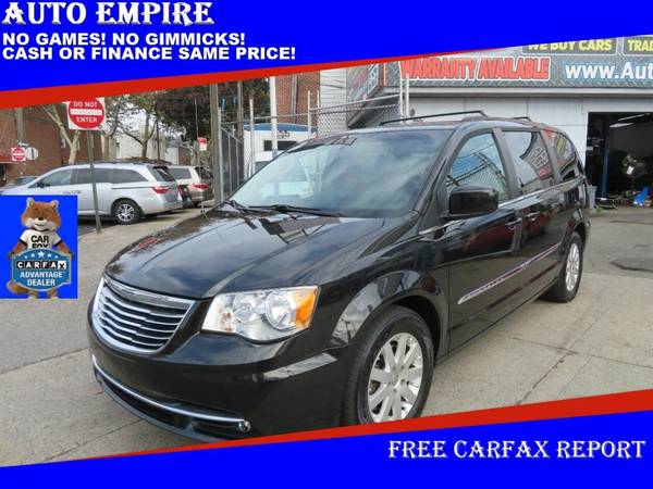 2015 Chrysler Town and Country Touring Minivan No Accidents! Runs for sale in Brooklyn, NY