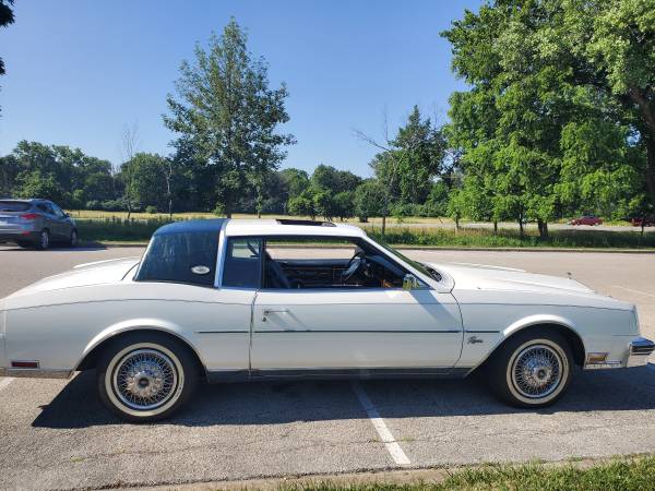 1985 Buick Riviera for sale in Schiller Park, IL – photo 2