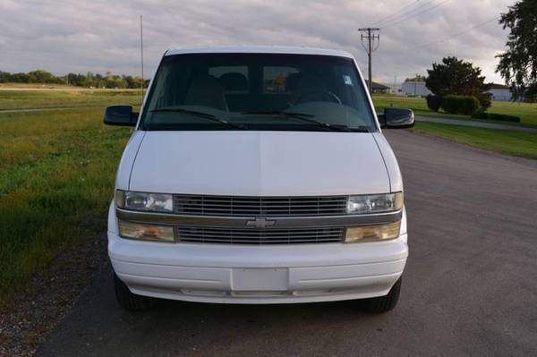 2003 Chevrolet Astro All-Wheel Drive Cargo Van for sale in Chicago, IL – photo 5