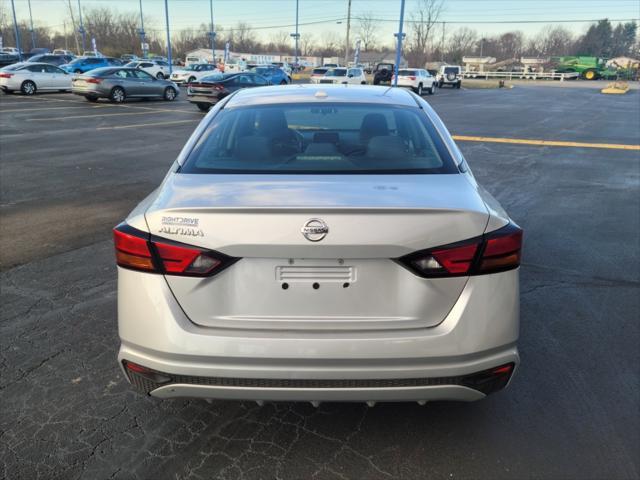 2019 Nissan Altima 2.5 S for sale in Muncie, IN – photo 6