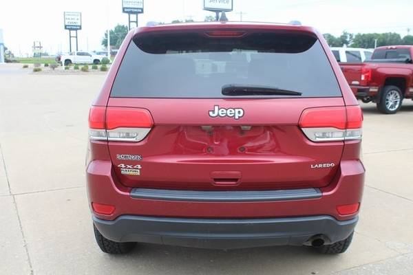 2014 Jeep Grand Cherokee Laredo suv Deep Cherry Red Crystal for sale in Fort Madison, IA – photo 9