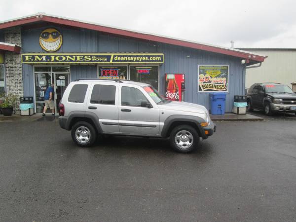 FM Jones and Sons 2006 Jeep Liberty 4x4 - - by dealer for sale in Eugene, OR