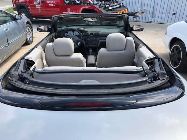 2004 CHRYSLER SEBRING CONVERTIBLE for sale in Champaign, IL – photo 9