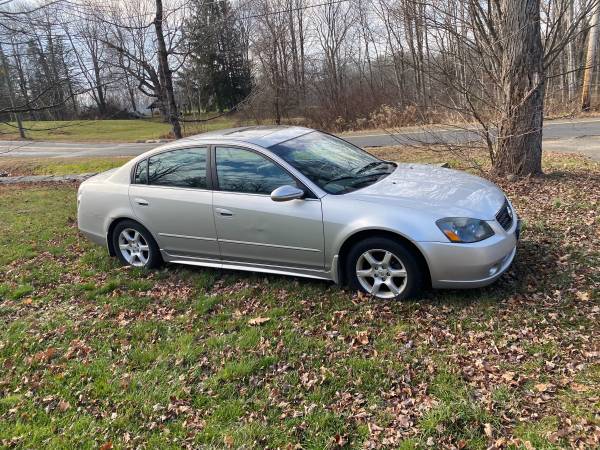2006 Nissan Altima 3.5SE - cars & trucks - by owner - vehicle... for sale in Burlington, CT