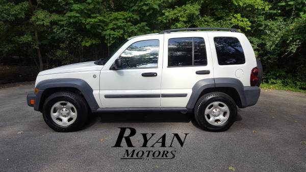 2007 Jeep Liberty (ONLY 121K MILES) for sale in Warsaw, IN – photo 2