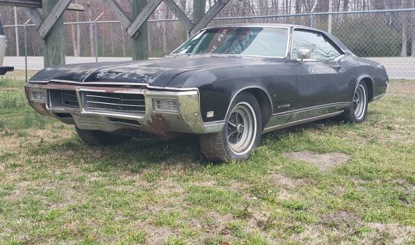 1969 Buick Riviera 40, 000 original miles CLEAN TITLE IN HAND! for sale in Washington, NC