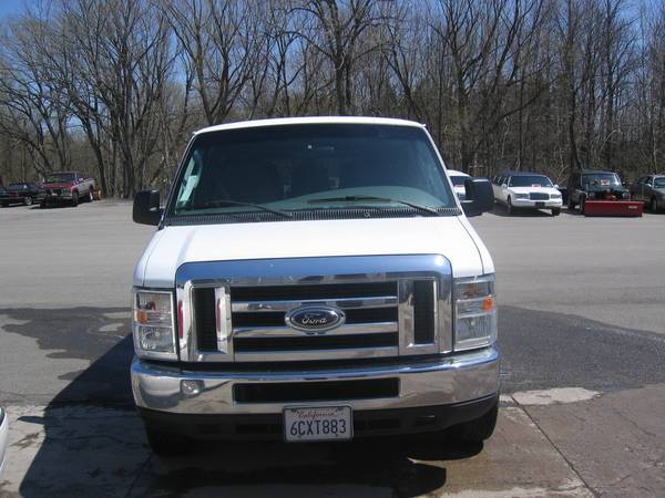 2008 Ford Club wagon 150 XLT for sale in Victor, NY – photo 15