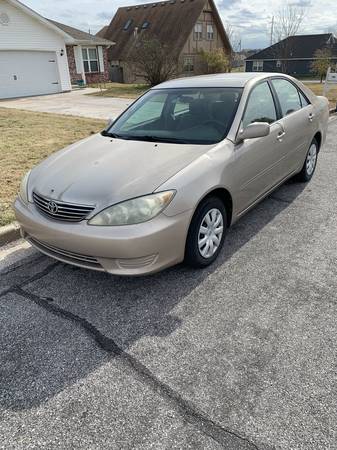Toyota Camry 2005 for sale in Joplin, MO – photo 2