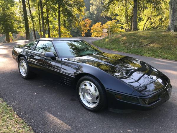 1993 Chevrolet Corvette Black on Black 6 Speed LT1 for sale in Elizabethton, TN – photo 3