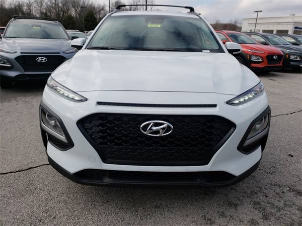 2019 Hyundai Kona SEL suv White for sale in Bentonville, AR – photo 2