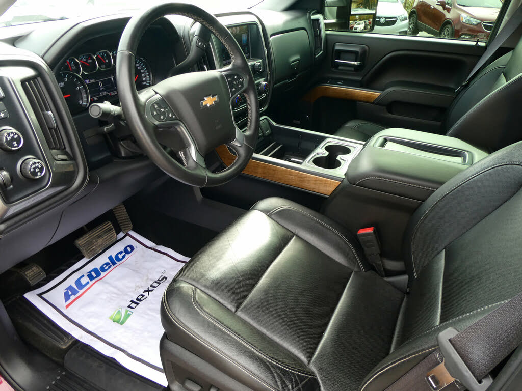 2015 Chevrolet Silverado 3500HD LTZ Crew Cab 4WD for sale in Marlette, MI – photo 10